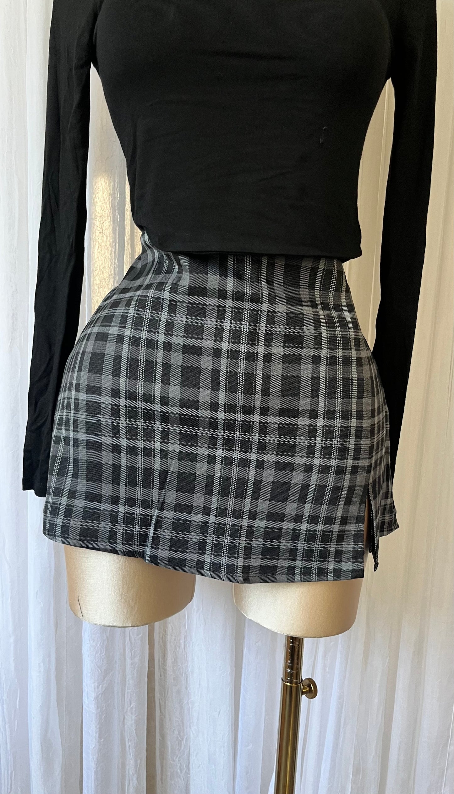 Side slit skort
