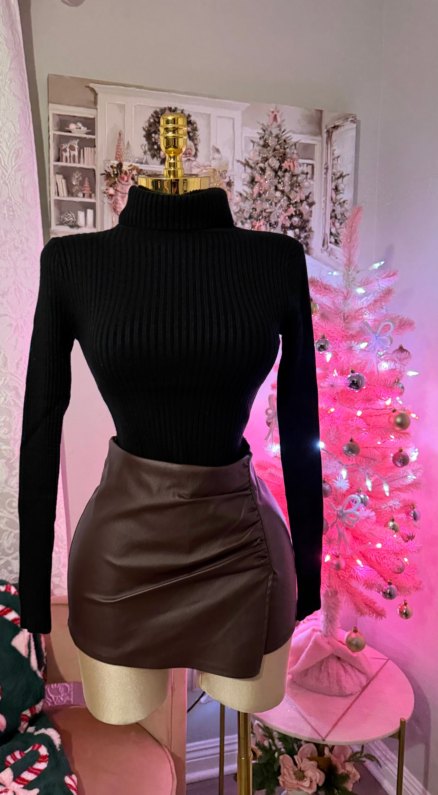 Chocolate high rise skort (stretchy)