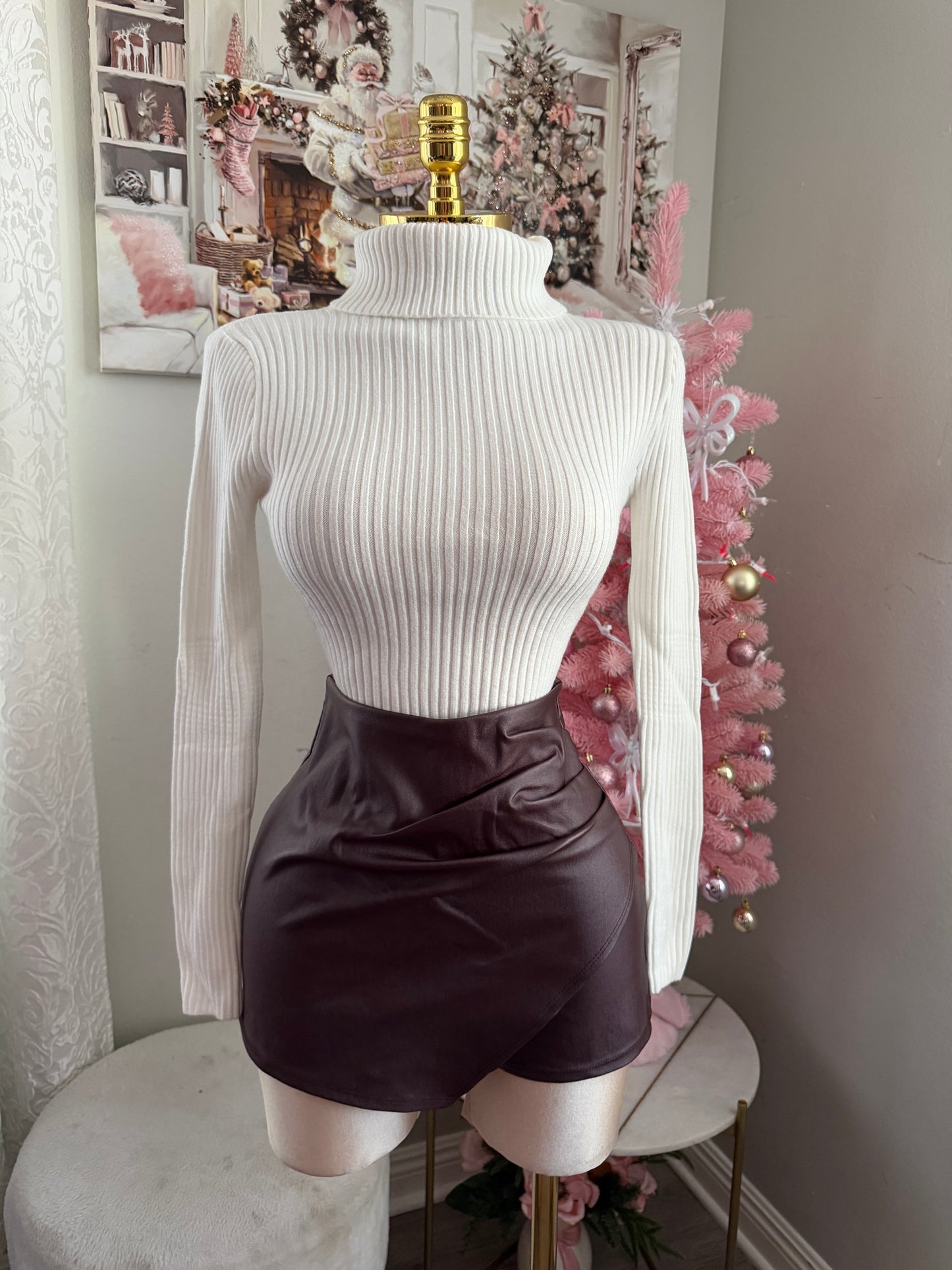 Chocolate vegan leather skort (stretchy)