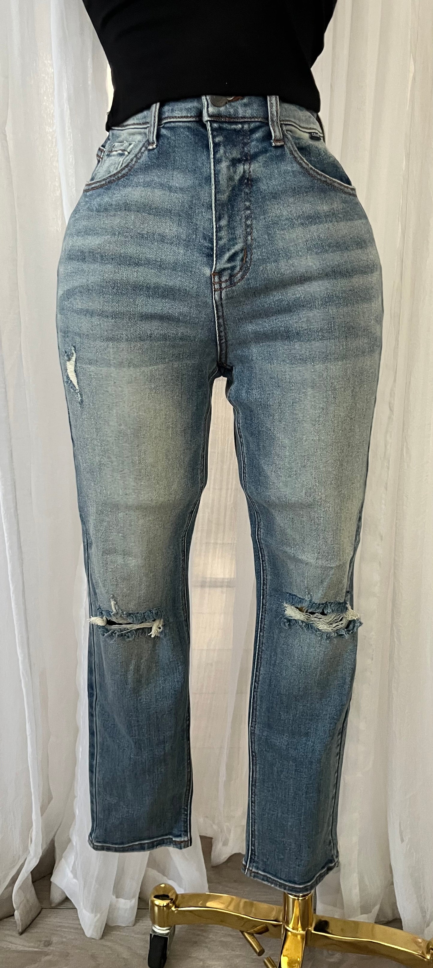 High rise straight leg jeans(very stretchy)