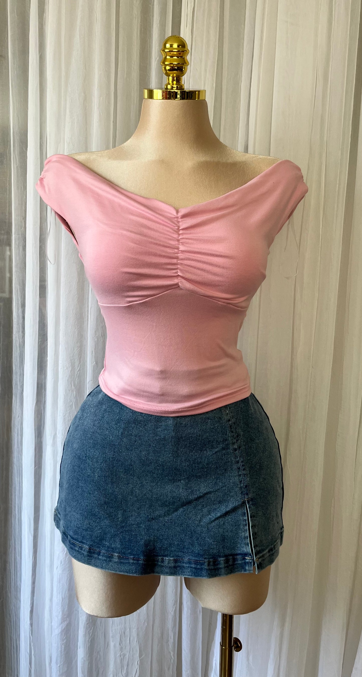 Off shoulder pink top