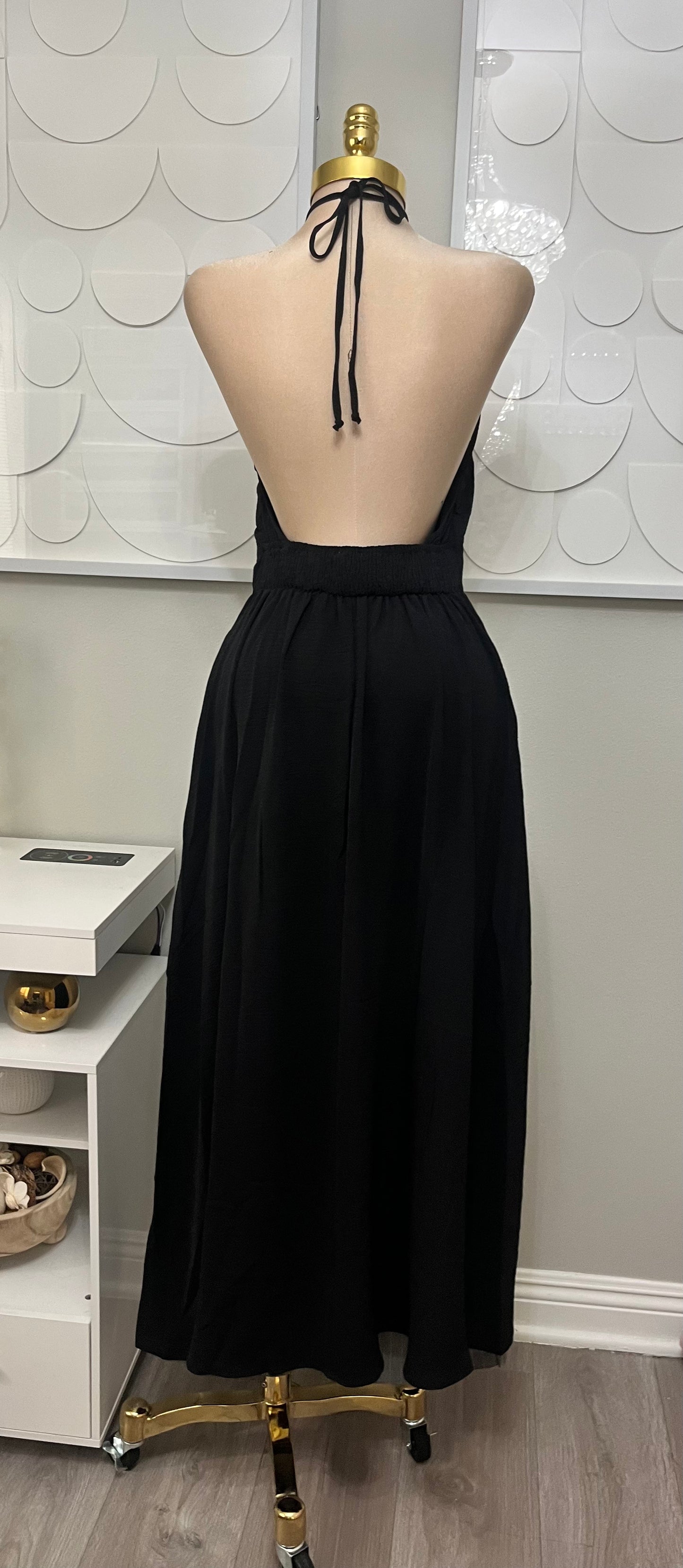 Pocket low back halter dress(size down)